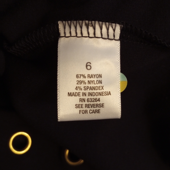 ROZ & ALI black grommet sheath dress. Size 6 - Picture 7 of 7